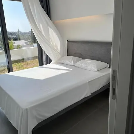 Mediterra Defne Bahce Manzarali Modern Apartamento Agios Dhometios