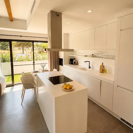 Mediterra Defne Bahce Manzarali Modern Apartament